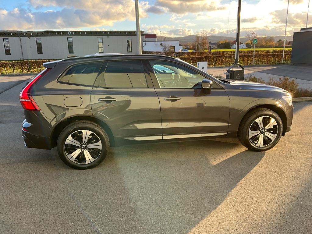 Volvo XC60 2025
