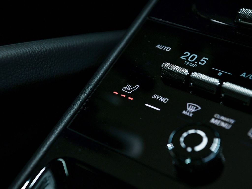 Porsche Cayenne 2025