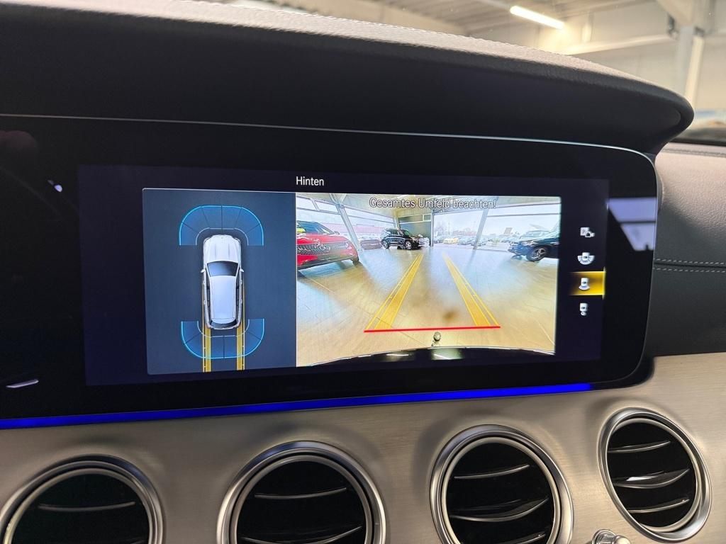 Mercedes-Benz E 300 2022