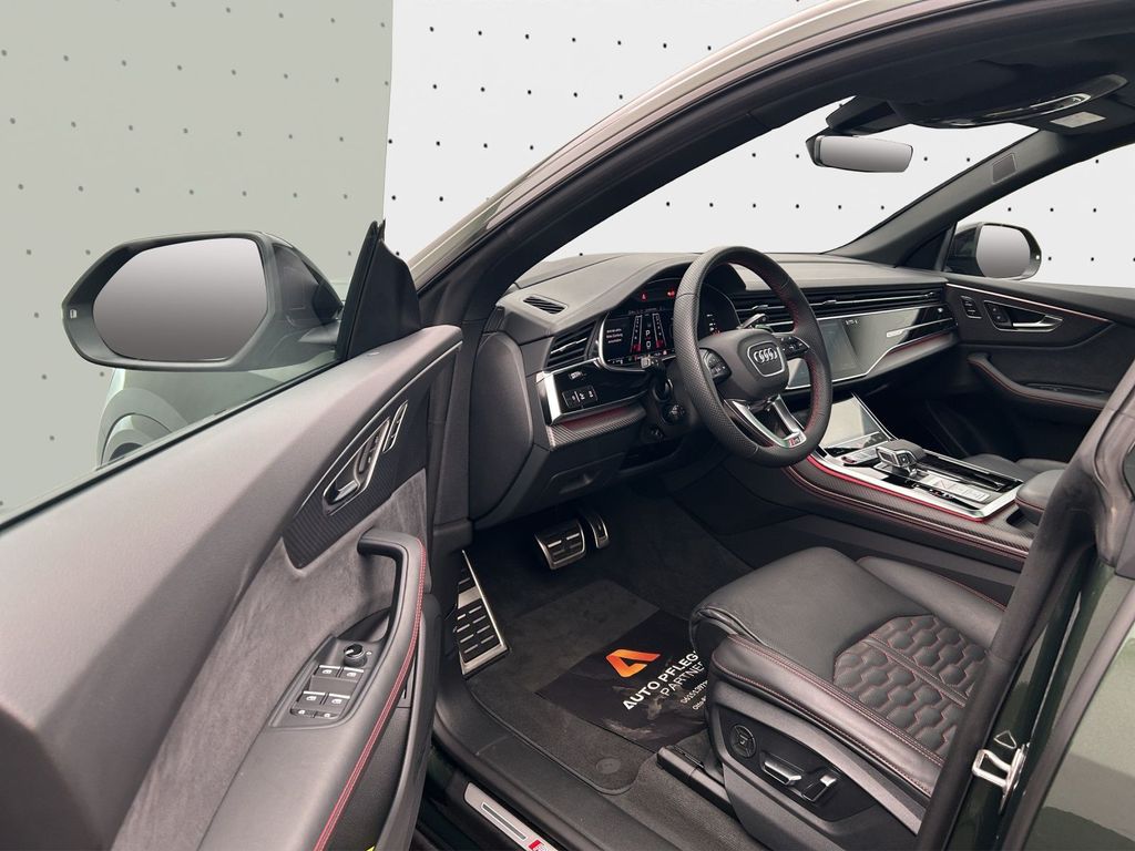 Audi RSQ8 2024