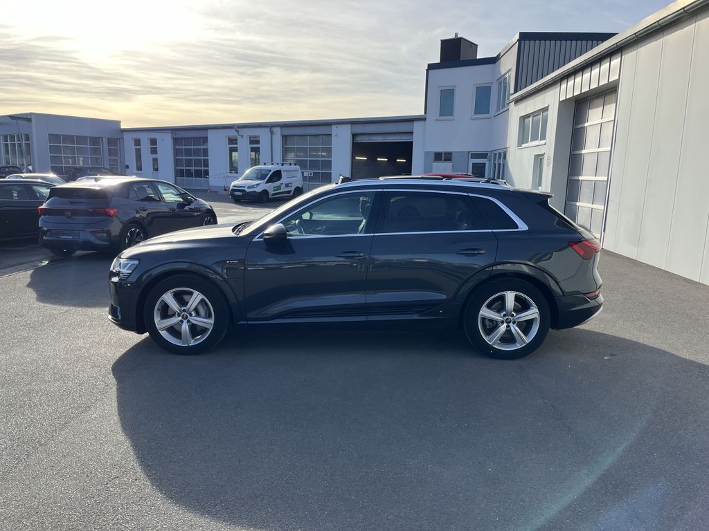 Audi e-tron 2022