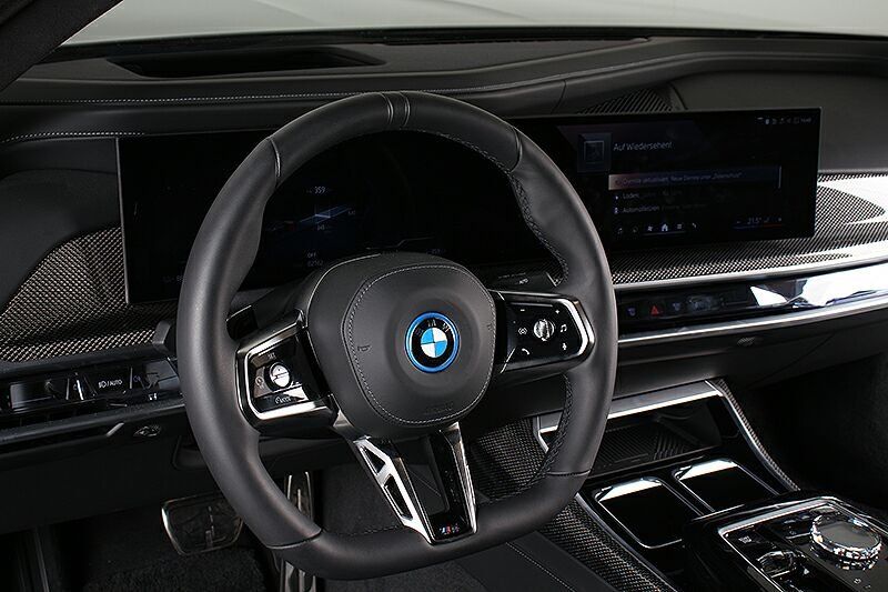 BMW i7 2024