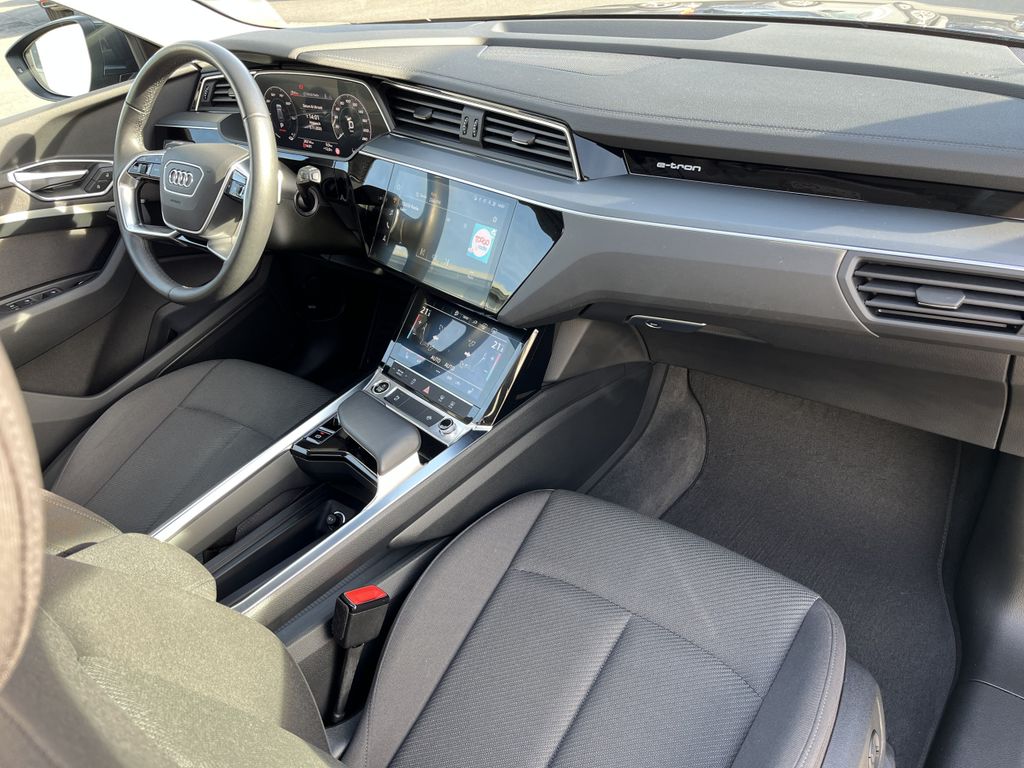 Audi e-tron 2022