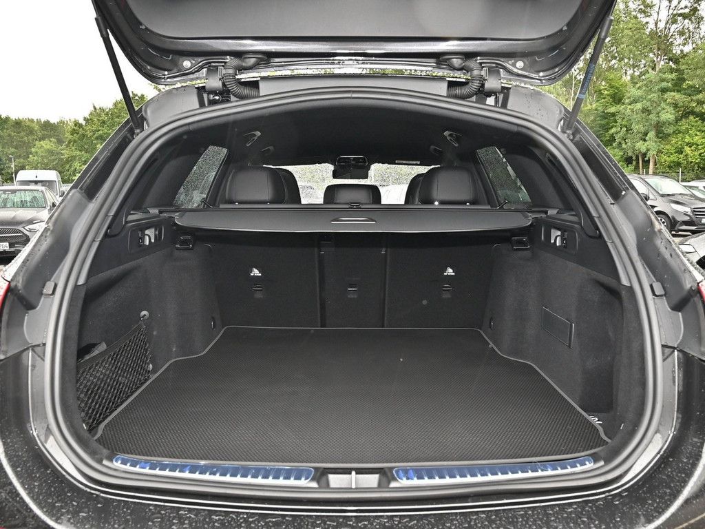 Mercedes-Benz C 220 2025