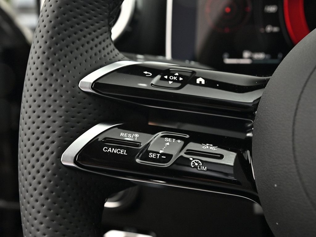 Mercedes-Benz C 220 2025