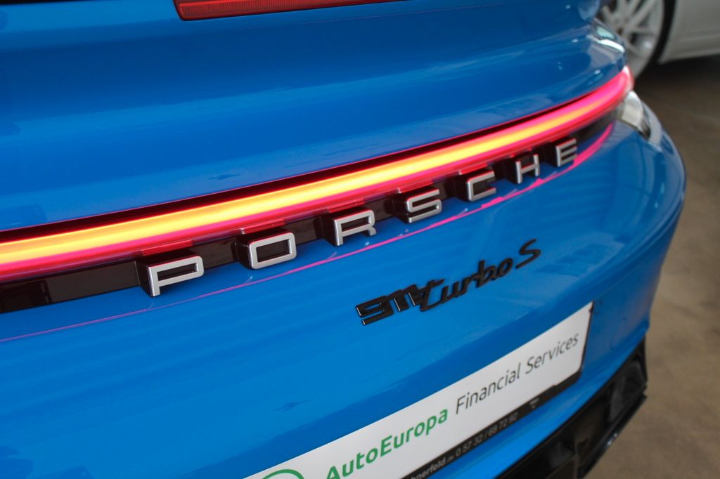 Porsche 992 2023