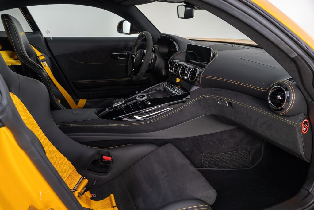 Mercedes-Benz AMG GT R 2020