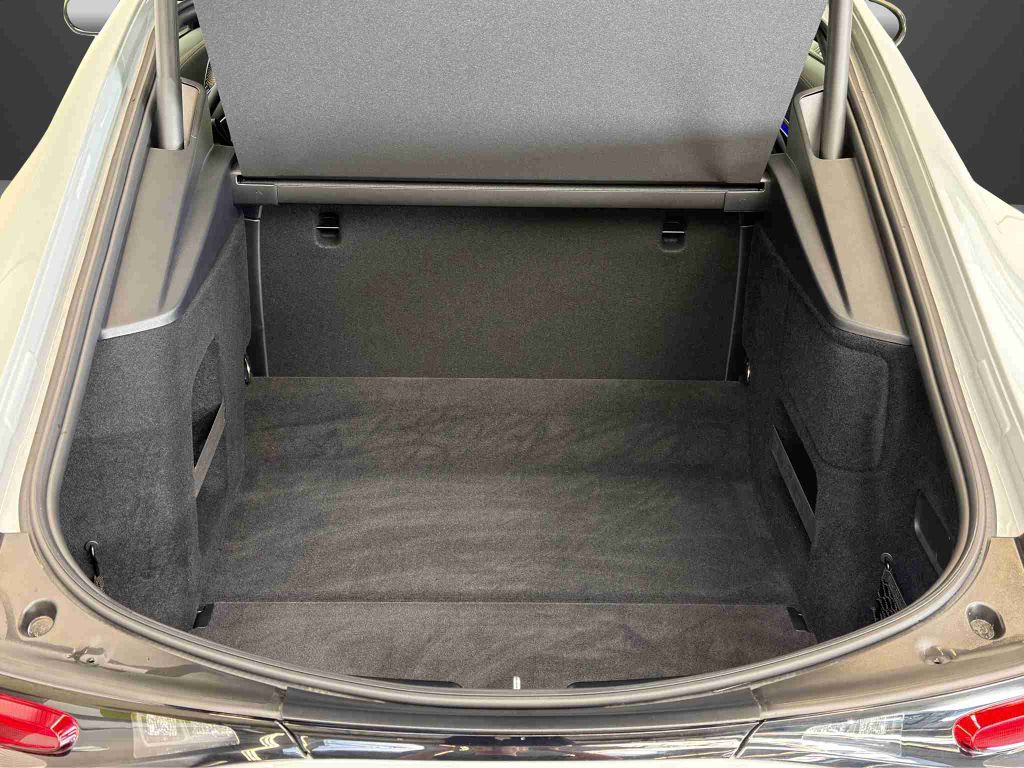 Mercedes-Benz AMG GT 2025