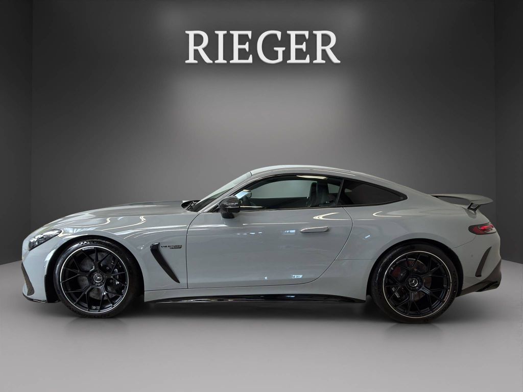 Mercedes-Benz AMG GT 2025