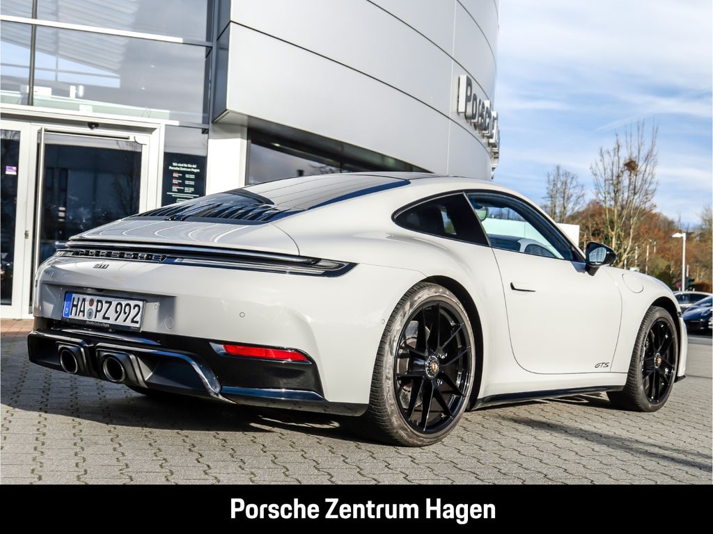 Porsche 992 2025