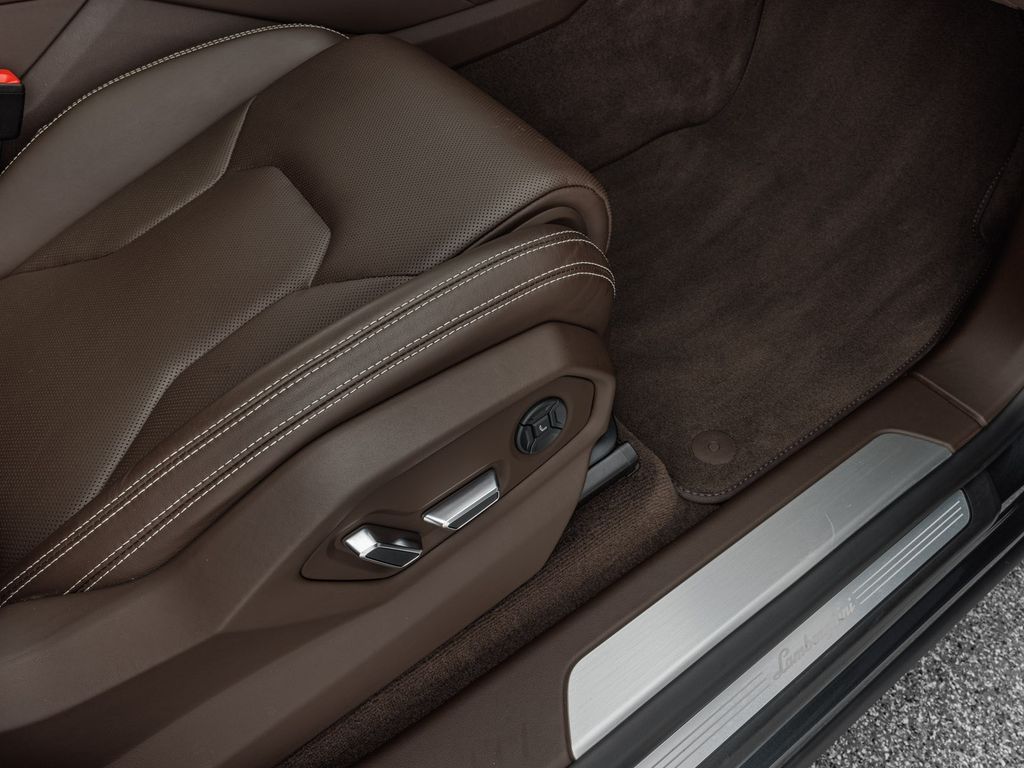 Lamborghini Urus 2020