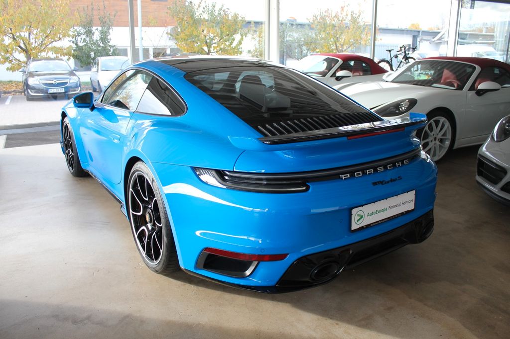 Porsche 992 2023