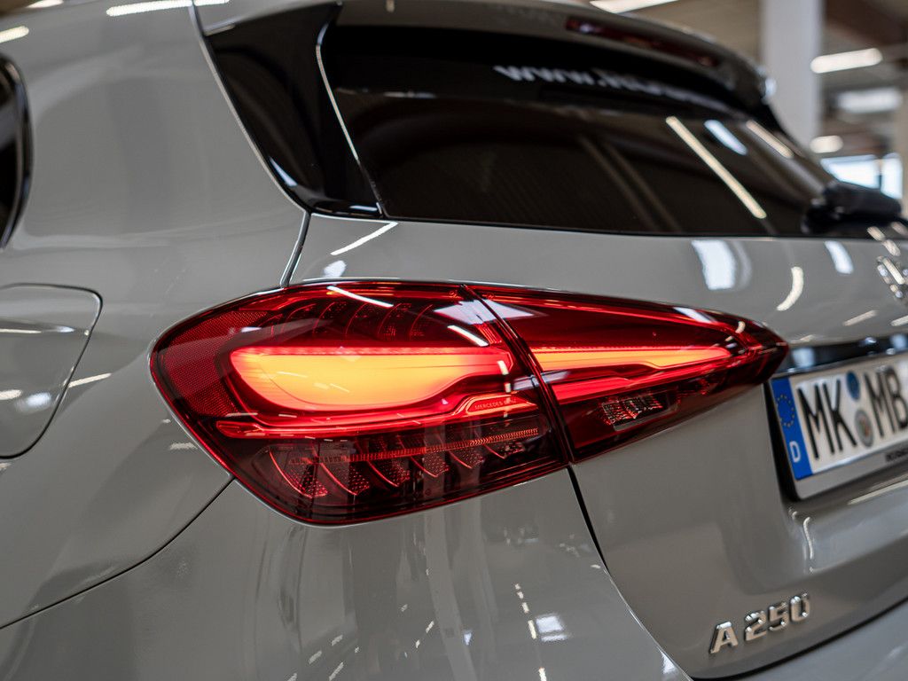 Mercedes-Benz A 250 2025