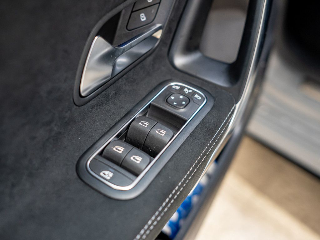 Mercedes-Benz A 250 2025