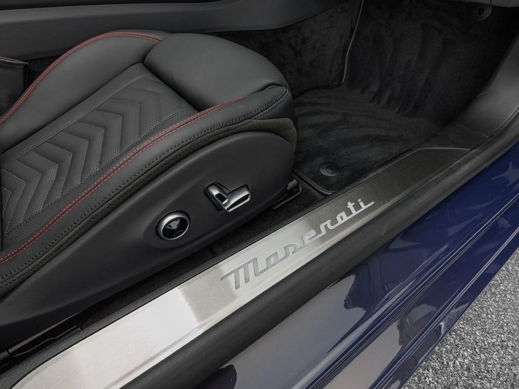 Maserati GranCabrio 2025