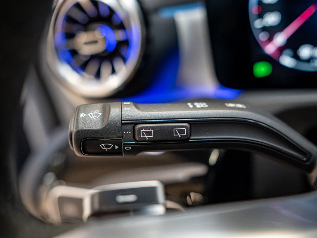 Mercedes-Benz A 250 2025