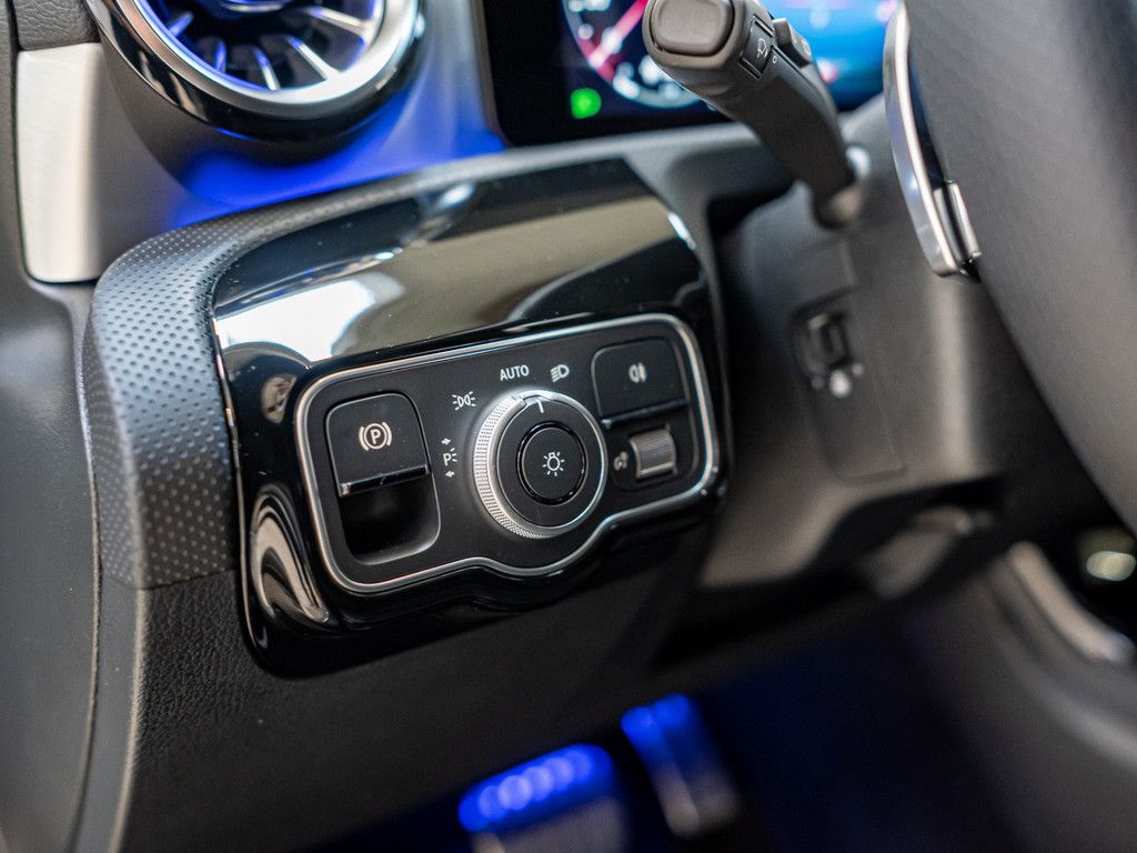 Mercedes-Benz A 250 2025