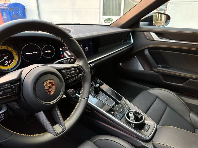 Porsche 992 2023