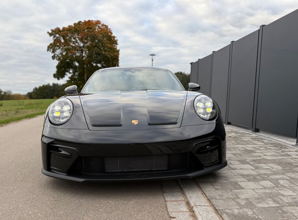 Porsche 911 2025