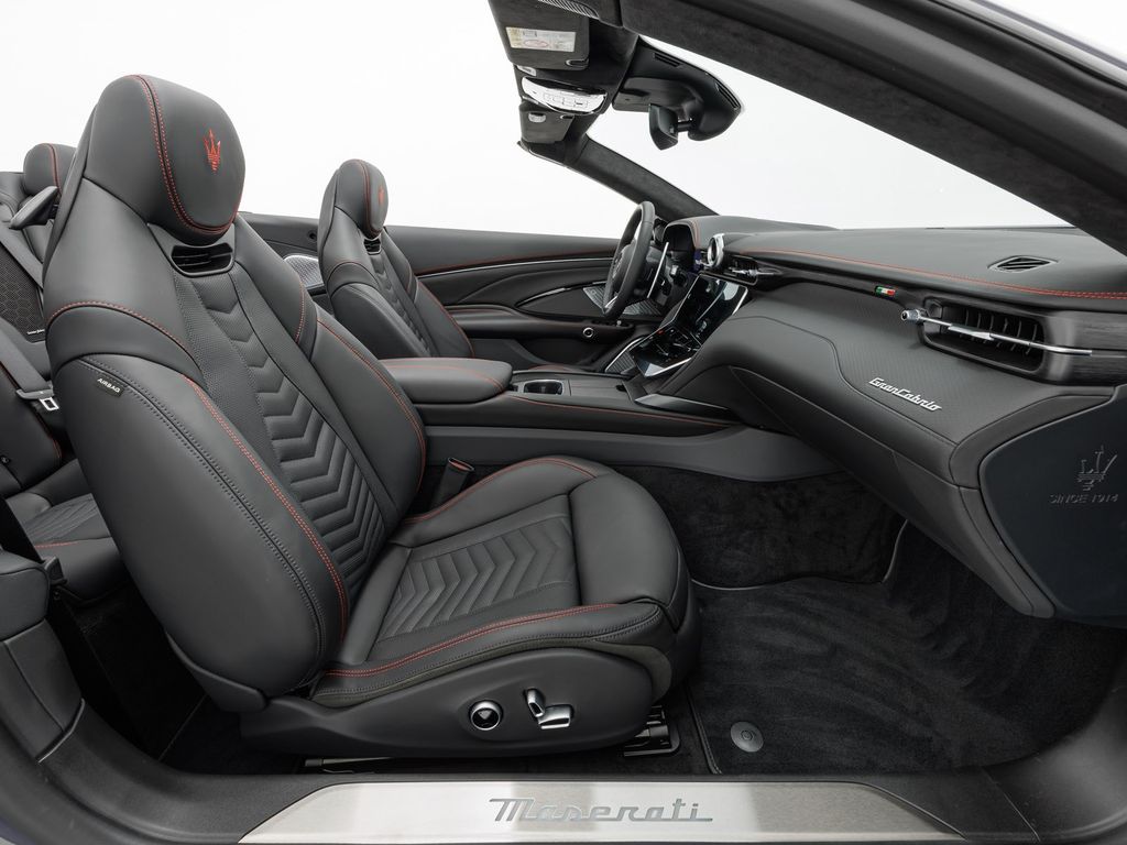 Maserati GranCabrio 2025
