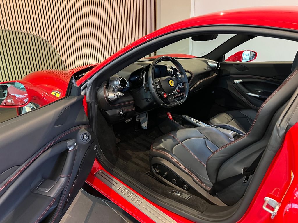 Ferrari F8 2020