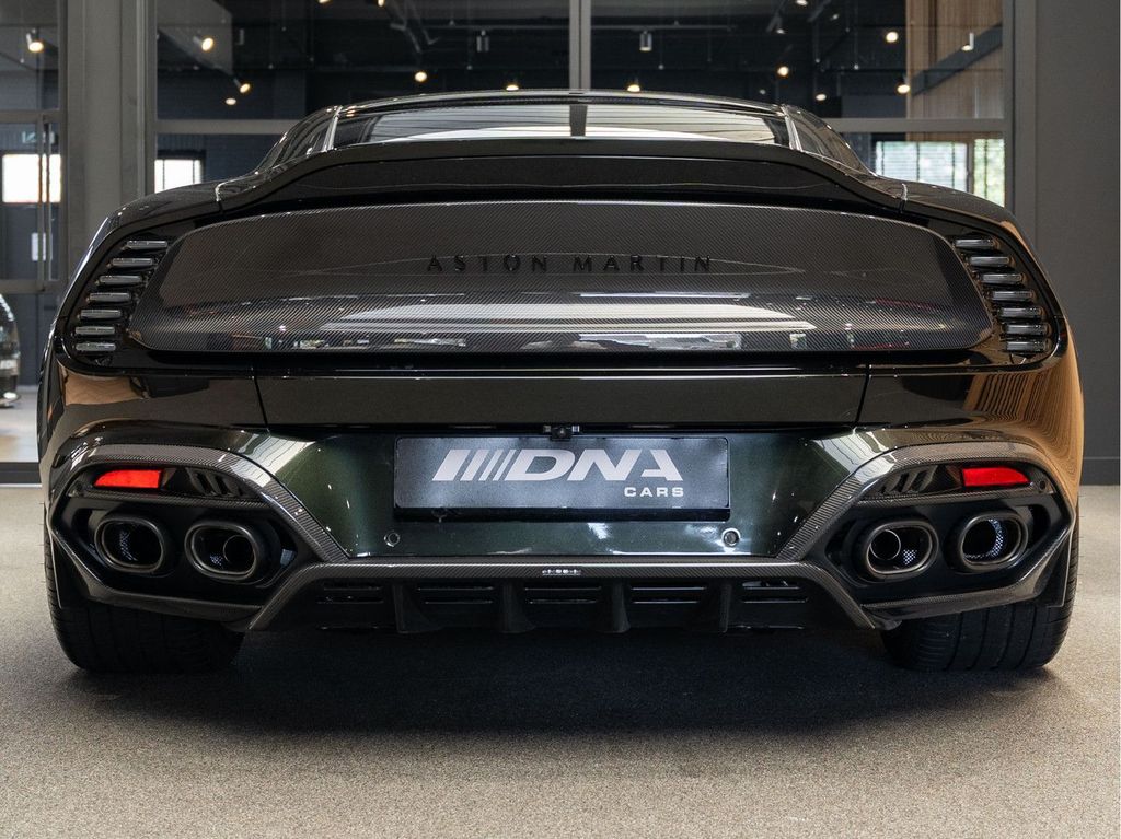Aston Martin Vanquish 2025