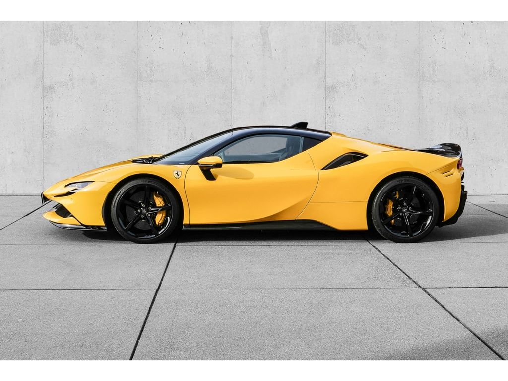 Ferrari SF90 2023