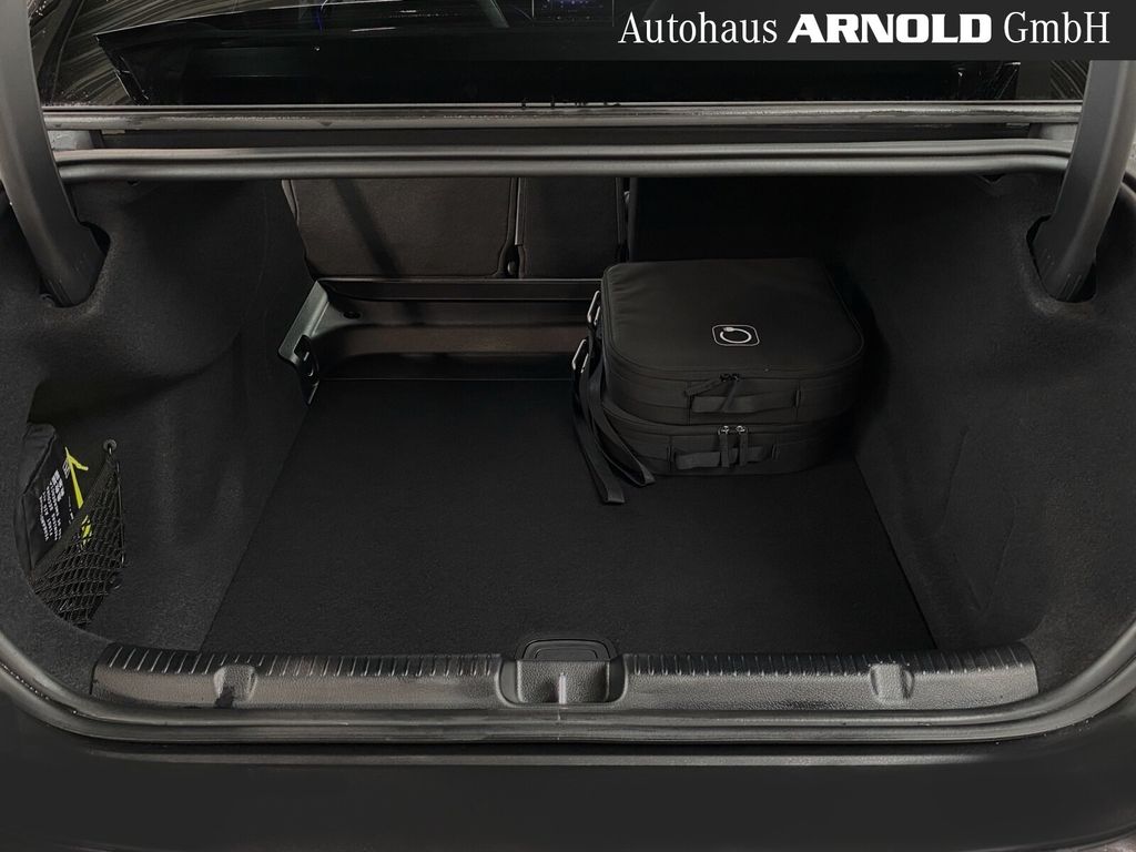 Mercedes-Benz EQE 2024