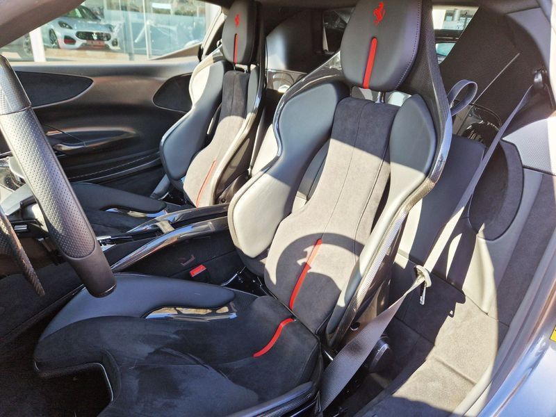 Ferrari LaFerrari 2022