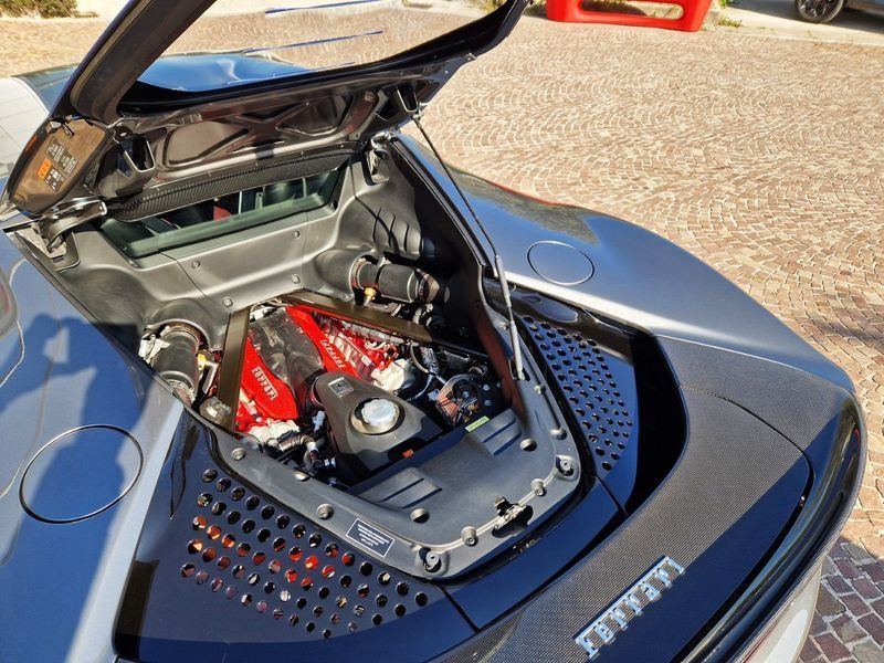 Ferrari LaFerrari 2022