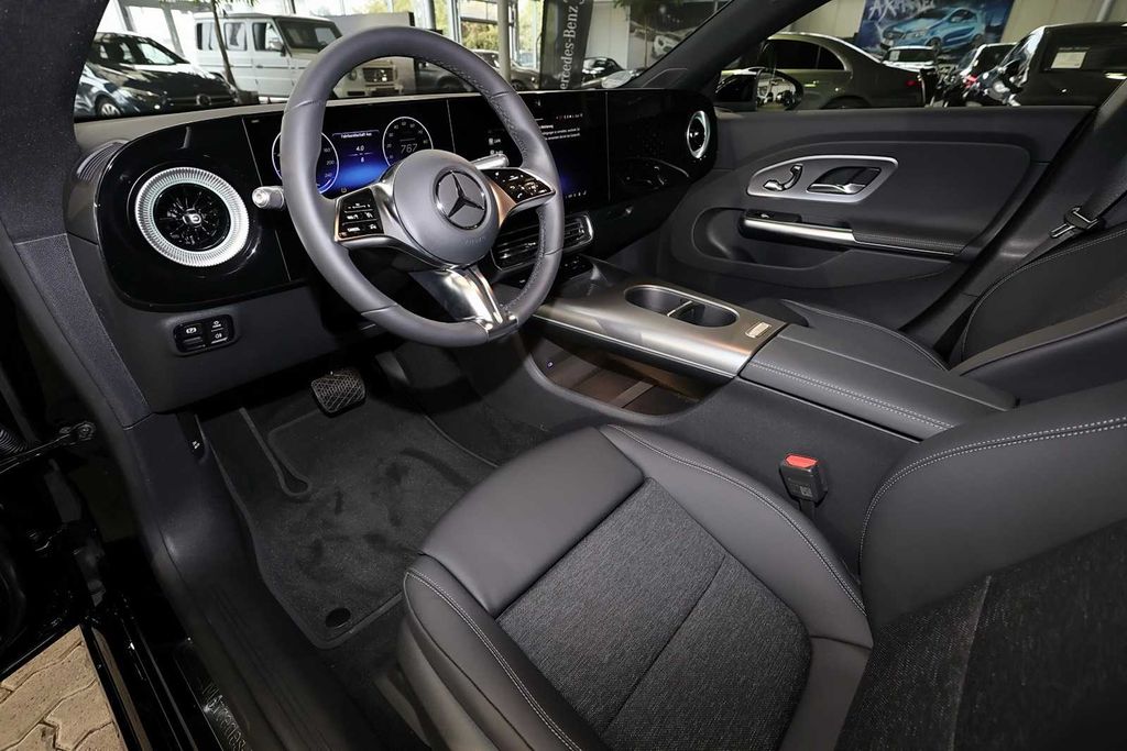 Mercedes-Benz CLA 250 2025