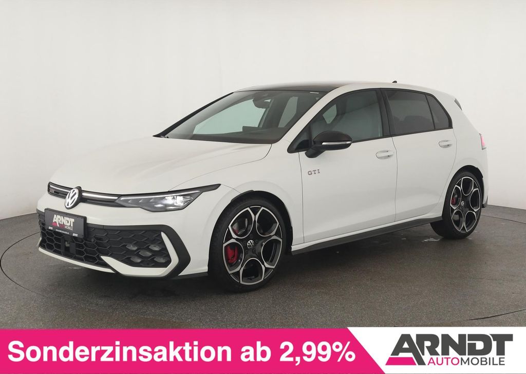 Volkswagen Golf 2025