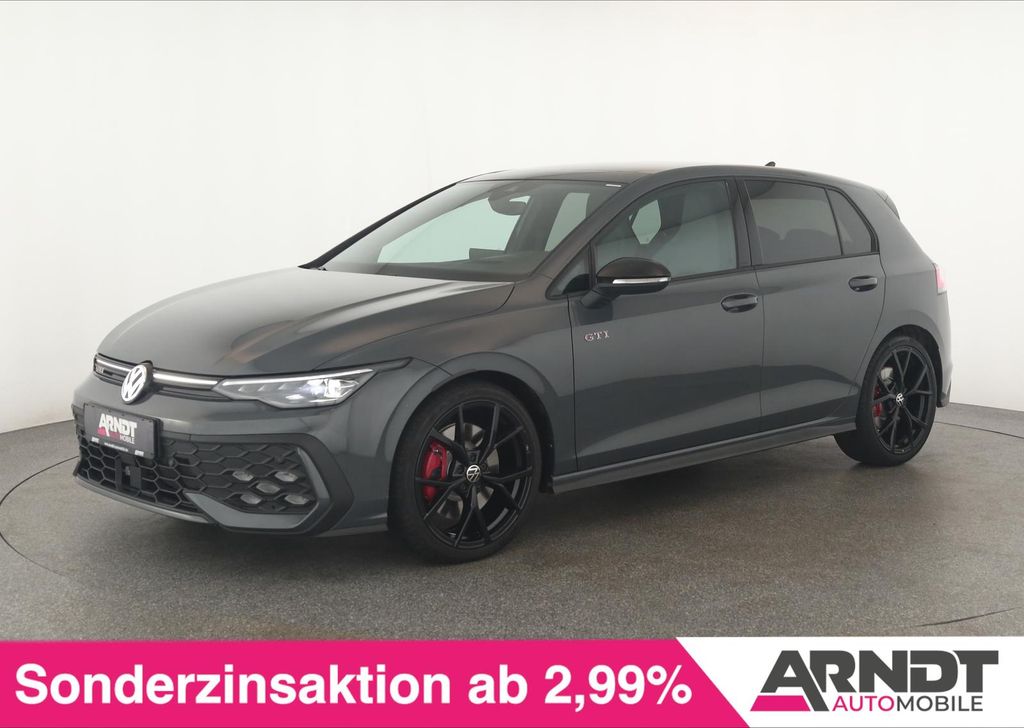 Volkswagen Golf 2025