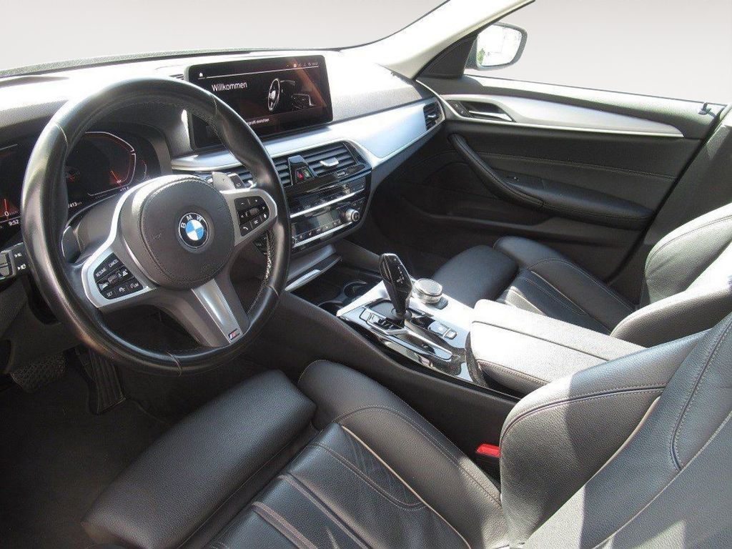 BMW 520 2023