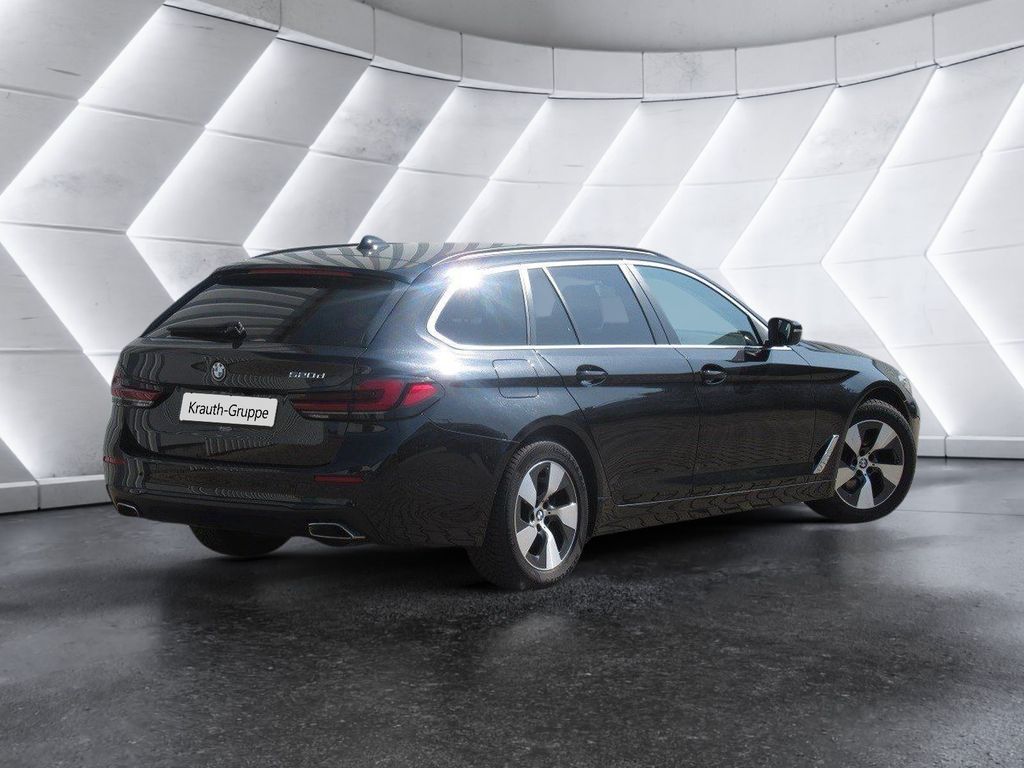 BMW 520 2023