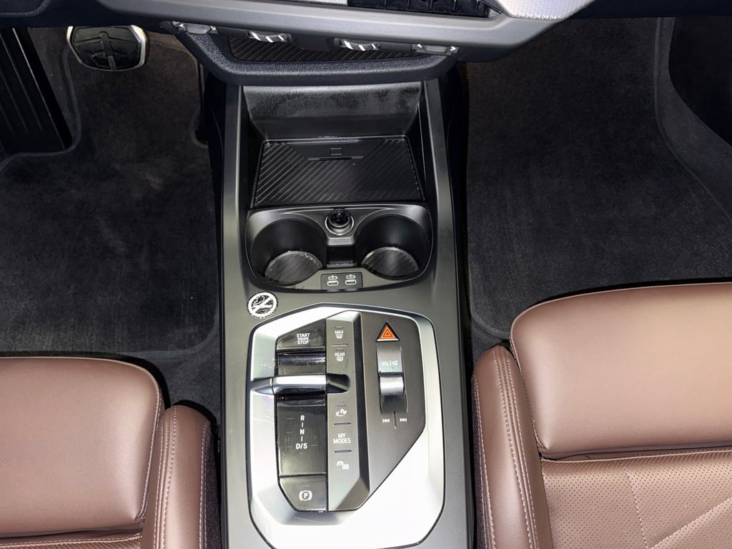 BMW 120 2024