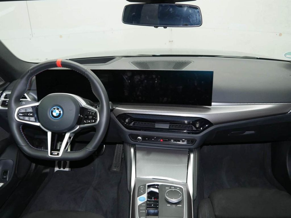 BMW i4 2025