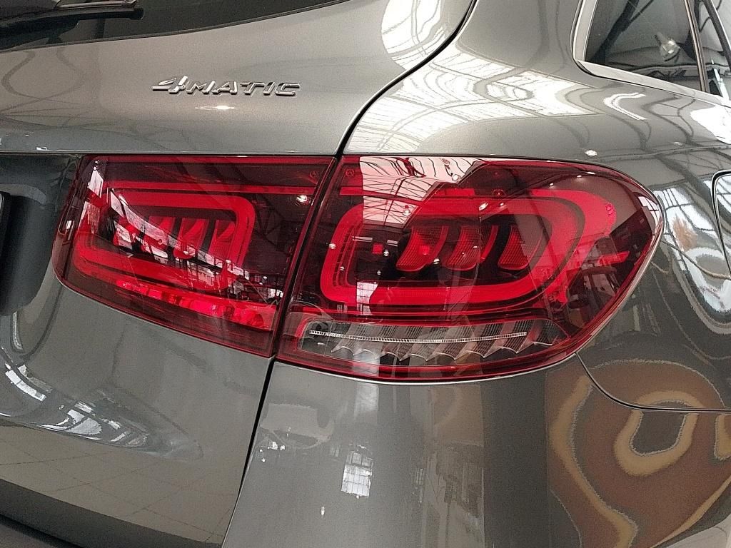 Mercedes-Benz GLC 300 2021