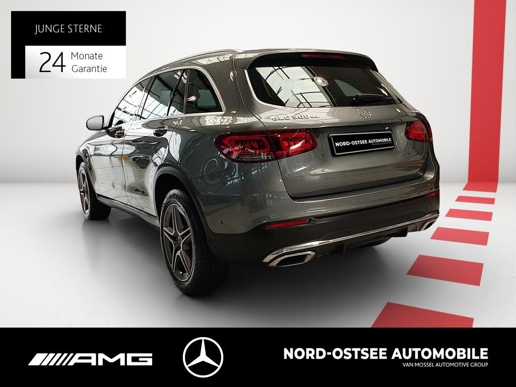 Mercedes-Benz GLC 300 2021