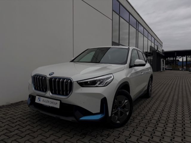 BMW iX1 2023