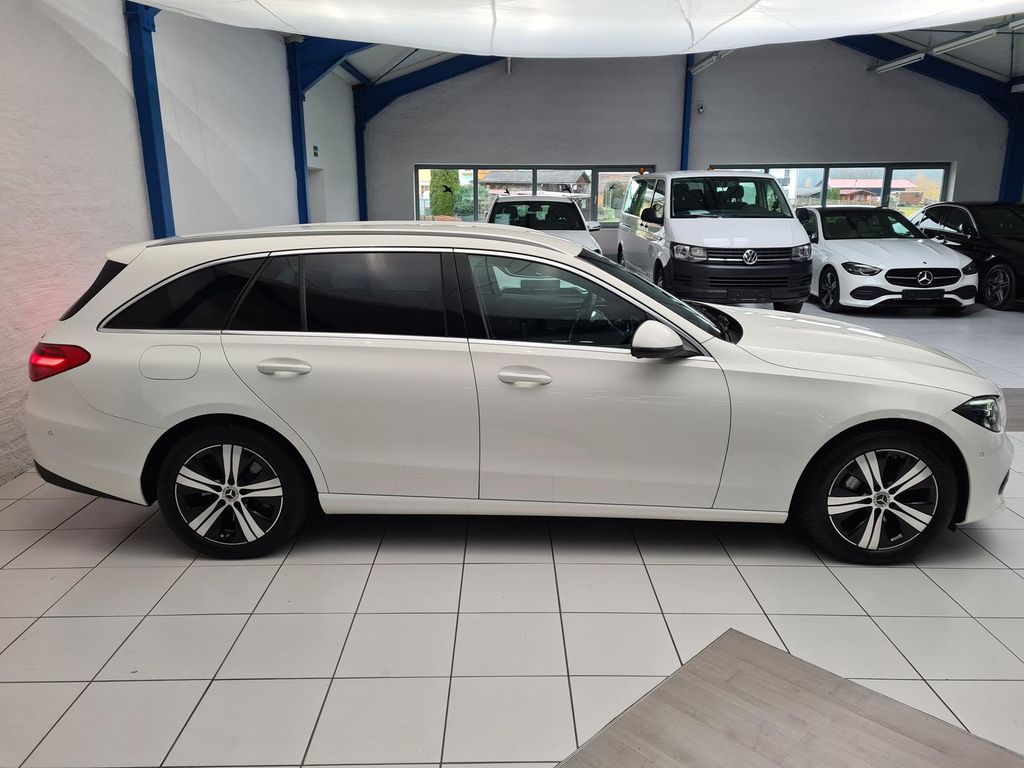 Mercedes-Benz C 300 2023