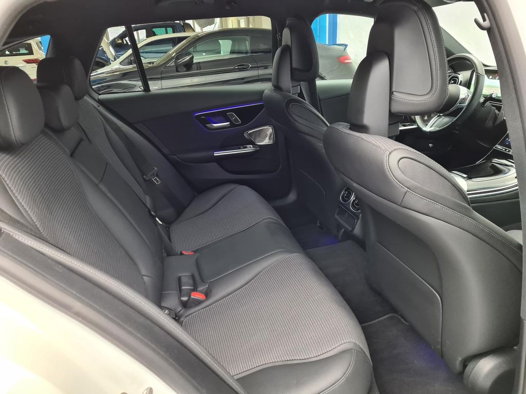 Mercedes-Benz C 300 2023