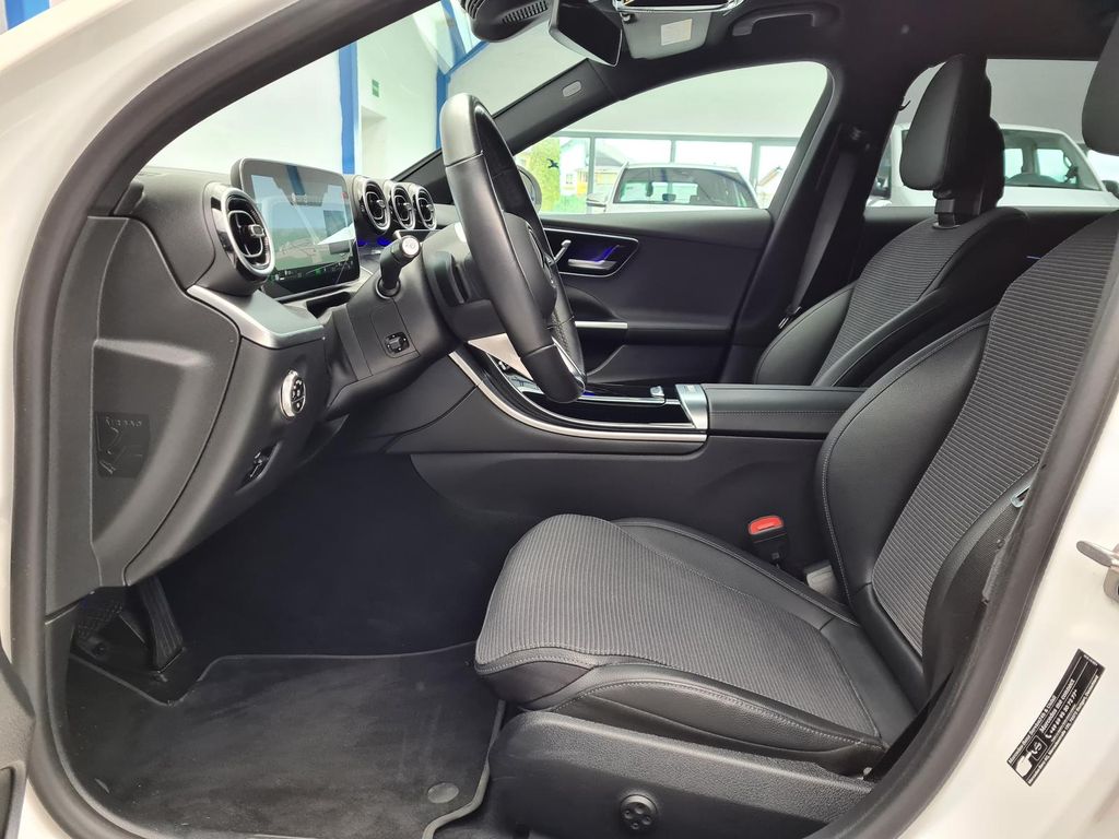 Mercedes-Benz C 300 2023