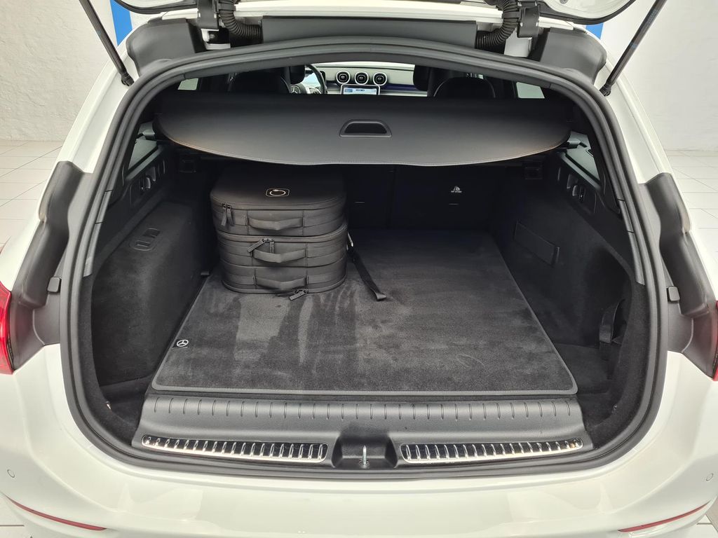 Mercedes-Benz C 300 2023