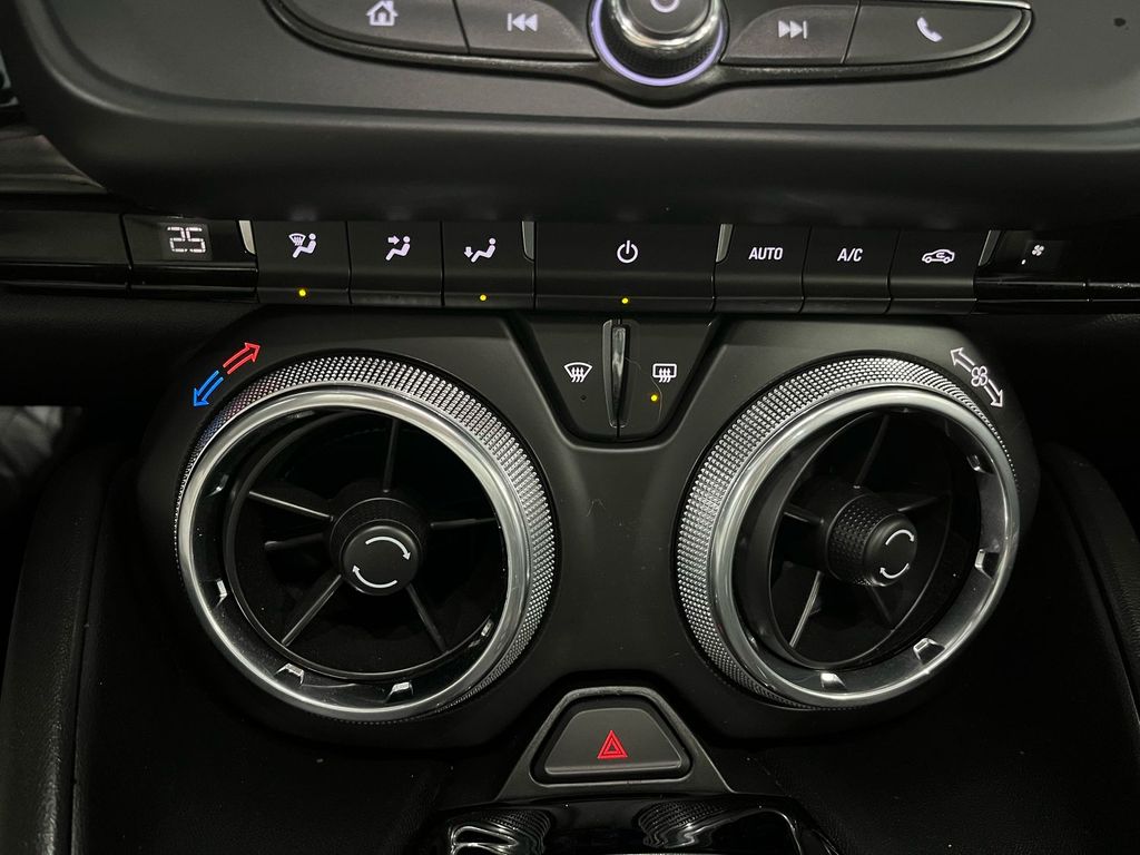 Chevrolet Camaro 2023