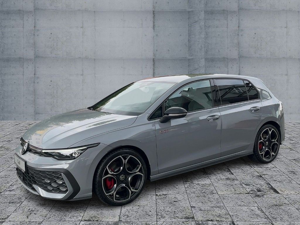 Volkswagen Golf 2025