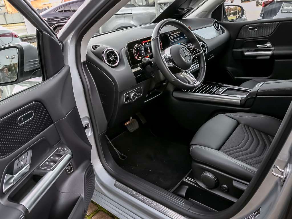Mercedes-Benz B 180 2024