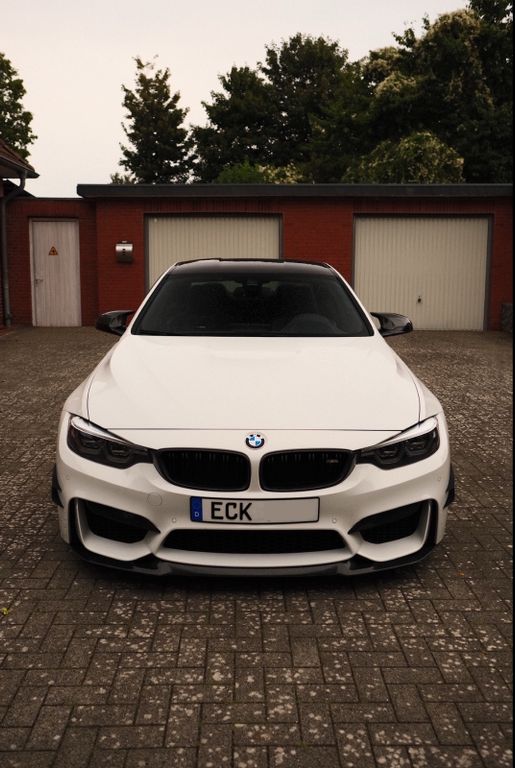 BMW M4 2017