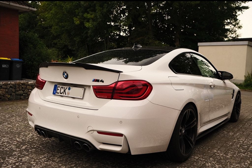 BMW M4 2017