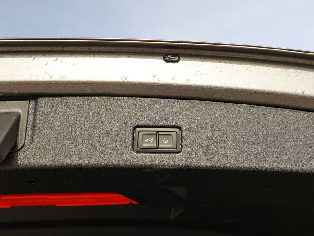 Audi Q4 e-tron 2024